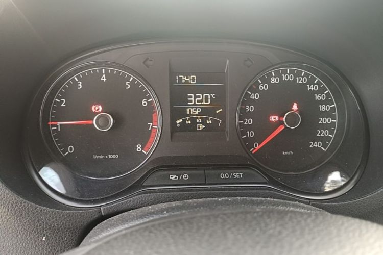 Volkswagen Polo 2014 #13 Volkswagen Polo 2014 car image #13