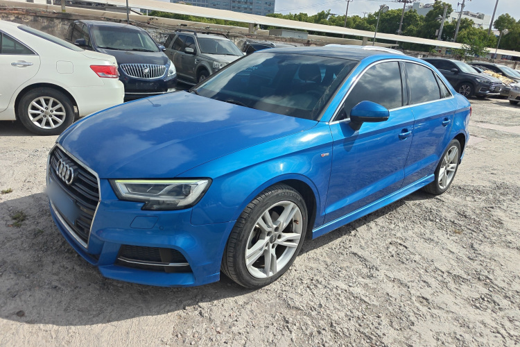Audi A3 2019 #2 Audi A3 2019 car image #2