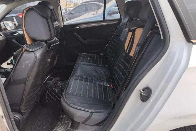 Volkswagen Santana 2018 car image #19