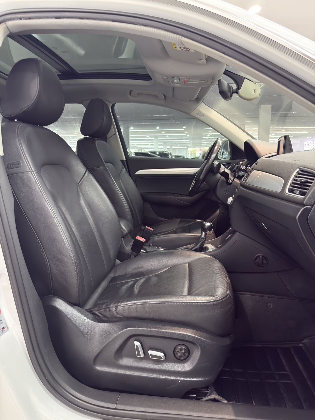 Audi Q3 2017 #10 Audi Q3 2017 car image #10