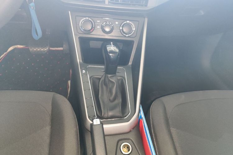 Volkswagen Polo 2020 car image #14