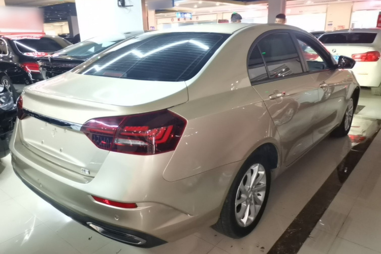GEELY Emgrand 2021 image de voiture #7