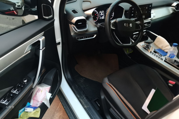 GEELY Coolray 2025 car image #18