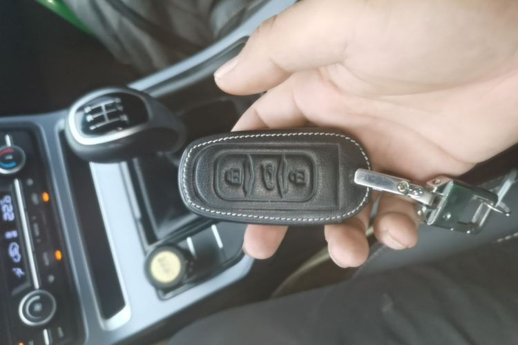 GEELY Emgrand 2019 #14 GEELY Emgrand 2019 car image #14