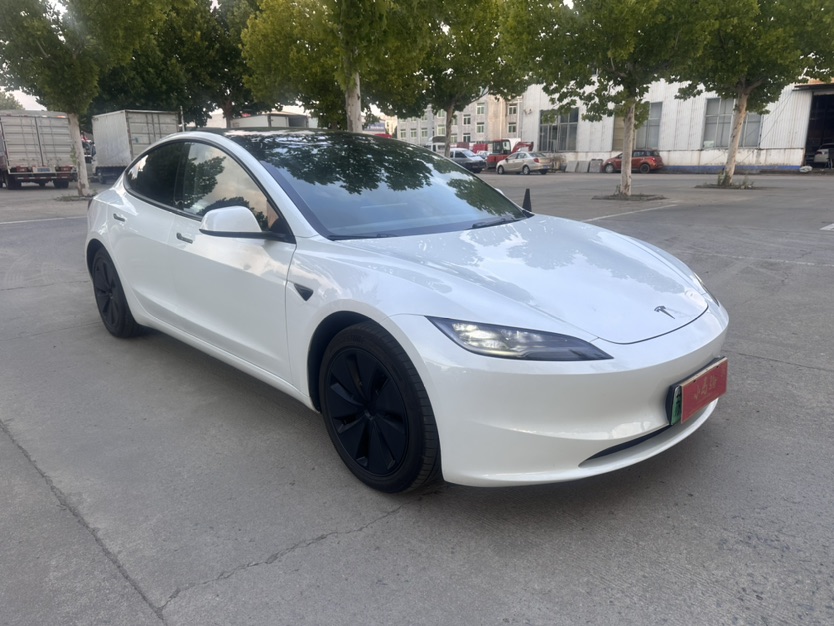 Tesla Model 3 2026 #3 Tesla Model 3 2026 car image #3