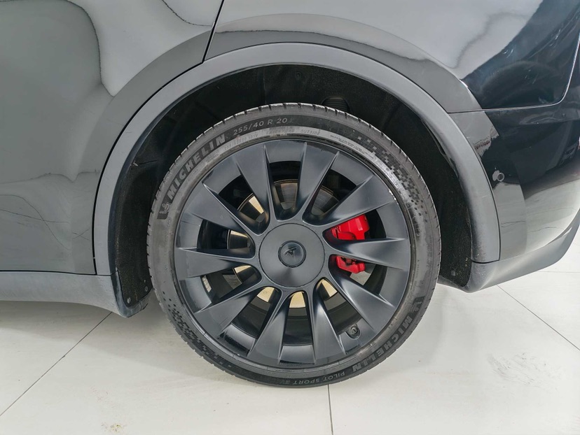 Tesla Model Y 2023 #6 Tesla Model Y 2023 car image #6