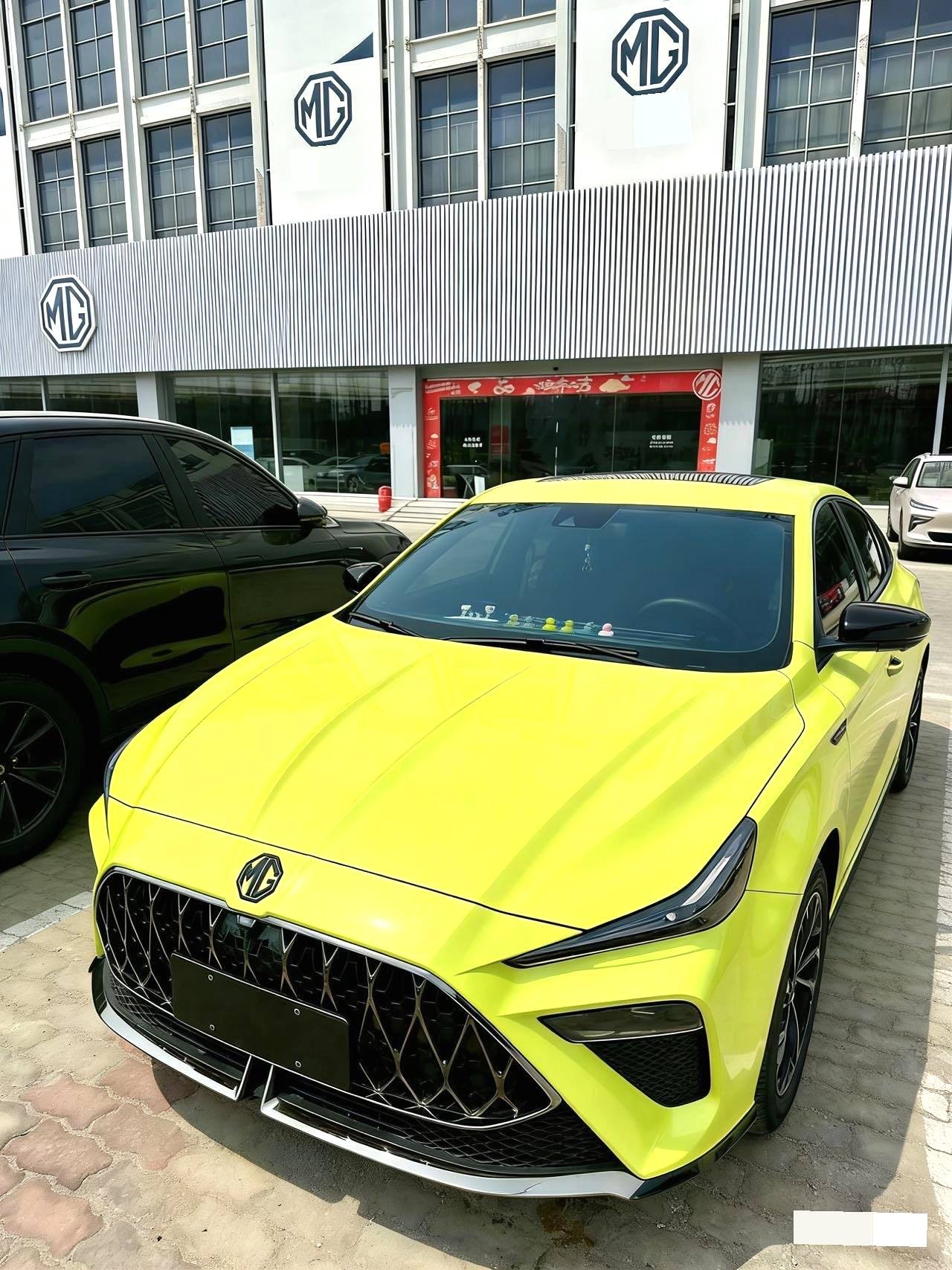 MG 5 Scorpio 2022 MG 5 Scorpio 2022 car image