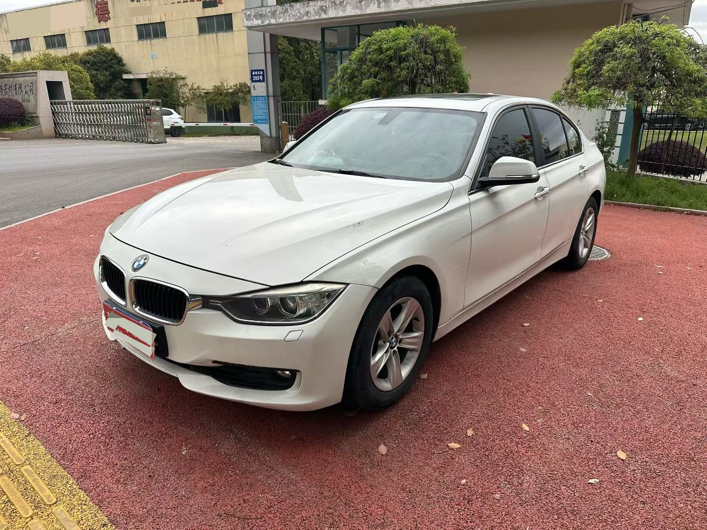 BMW 3 Series 2013 BMW 3 Series 2013 car image