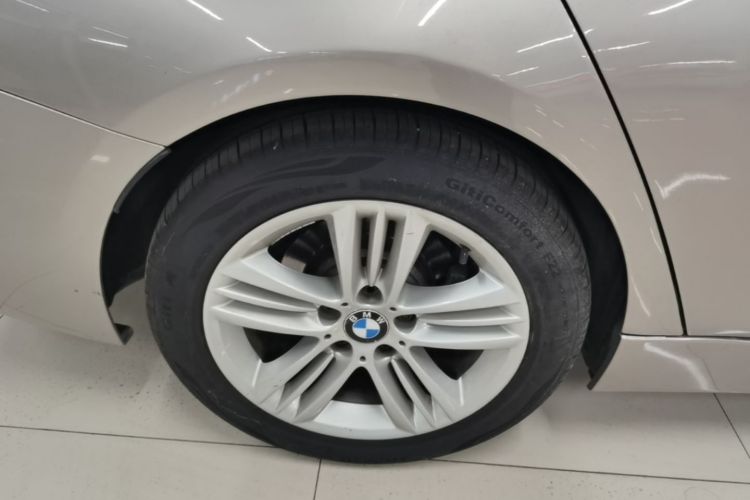 BMW 3 Series 2017 #10 BMW 3 Series 2017 car image #10
