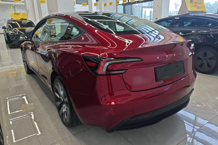Tesla Model 3 2023 #7 Tesla Model 3 2023 immagine di auto #7