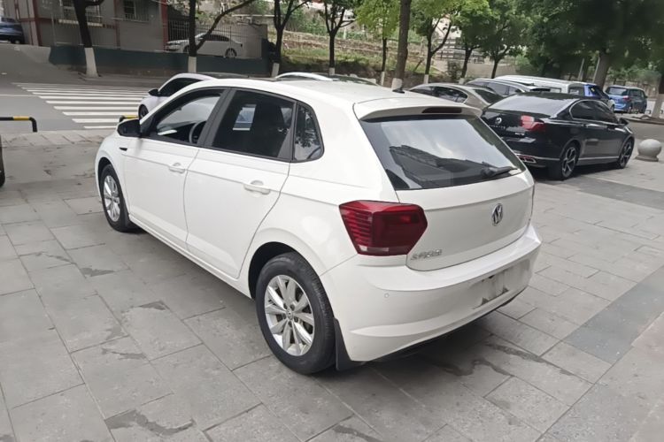 Volkswagen Polo 2021 car image #5