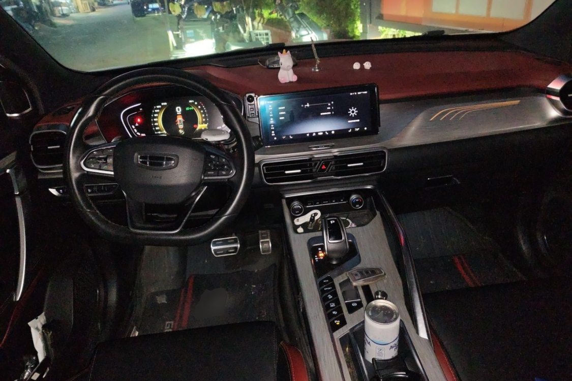 GEELY Coolray 2019 immagine di auto #21