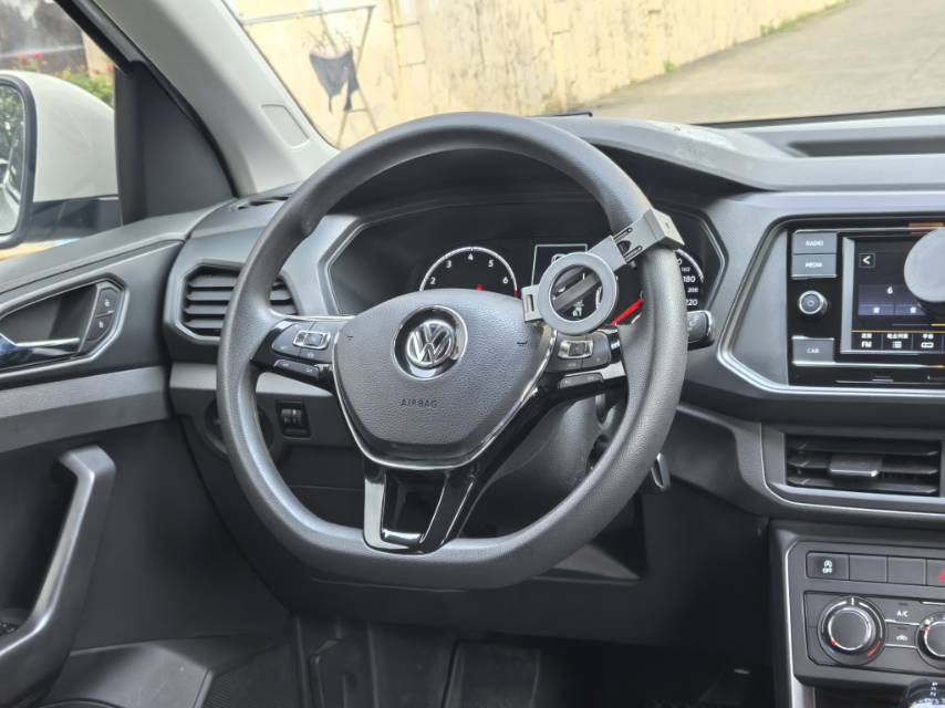 Volkswagen T-Cross 2020 #7 Volkswagen T-Cross 2020 car image #7