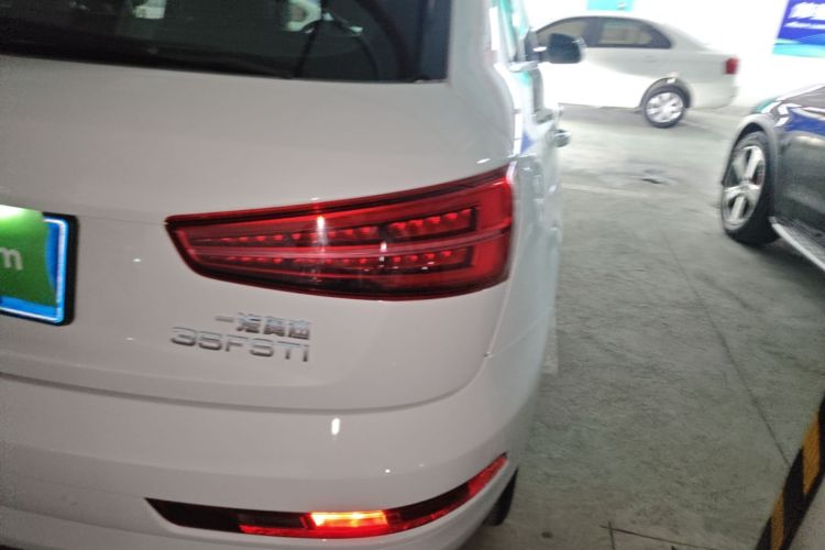 Audi Q3 2018 #8 Audi Q3 2018 car image #8