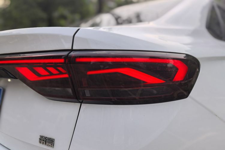 GEELY Emgrand 2023 #13 GEELY Emgrand 2023 car image #13