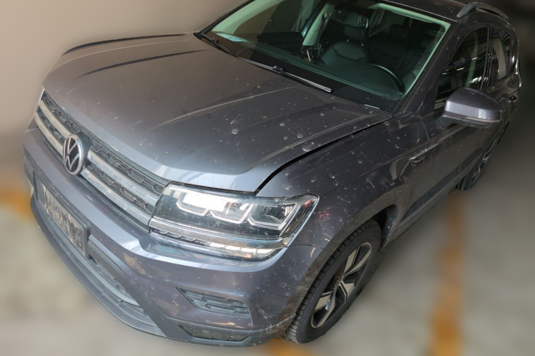 Volkswagen Tharu 2021 imagen de coche #2