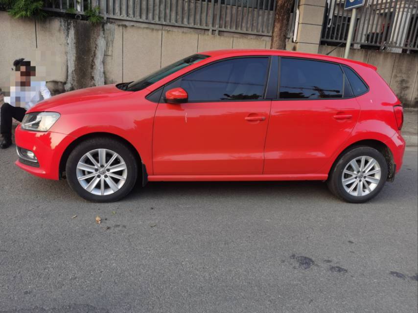 Volkswagen Polo 2014 car image #4