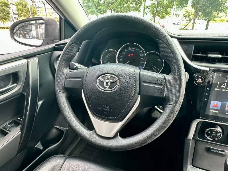 Toyota Corolla 2018 car image #5