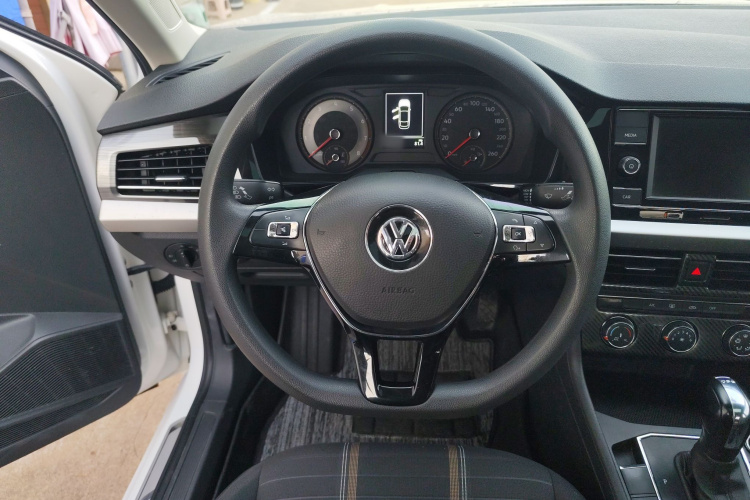 Volkswagen Lavida 2019 #15 Volkswagen Lavida 2019 car image #15