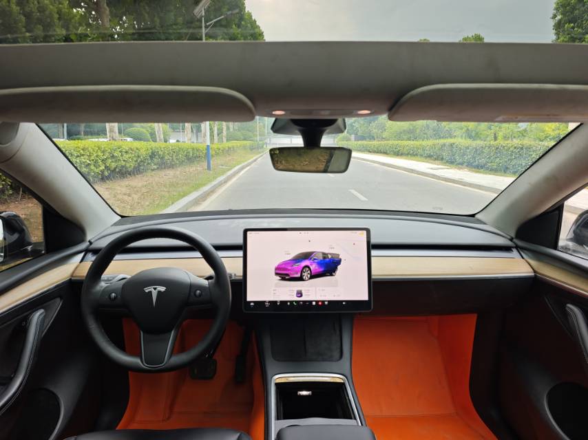 Tesla Model Y 2022 #6 Tesla Model Y 2022 car image #6