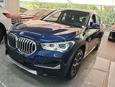 BMW X1 2020 BMW X1 2020 car image