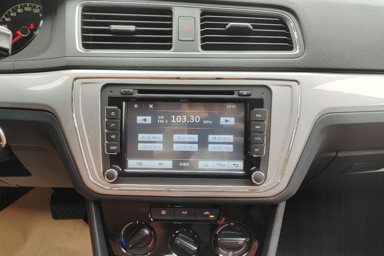 Volkswagen Lavida 2016 car image #13