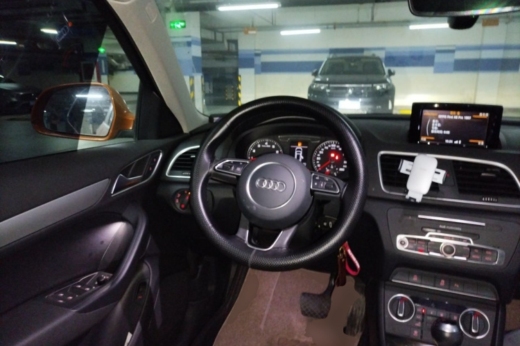 Audi Q3 2018 #11 Audi Q3 2018 car image #11