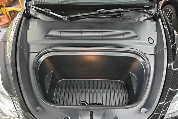 Tesla Model Y 2022 car image #20