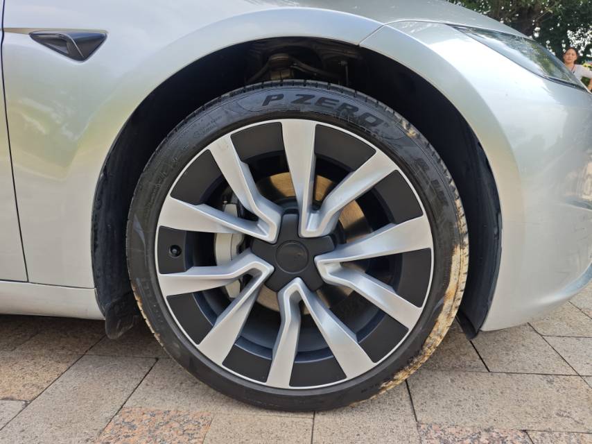 Tesla Model 3 2025 car image #19