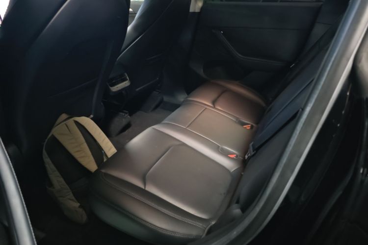 Tesla Model Y 2022 car image #17