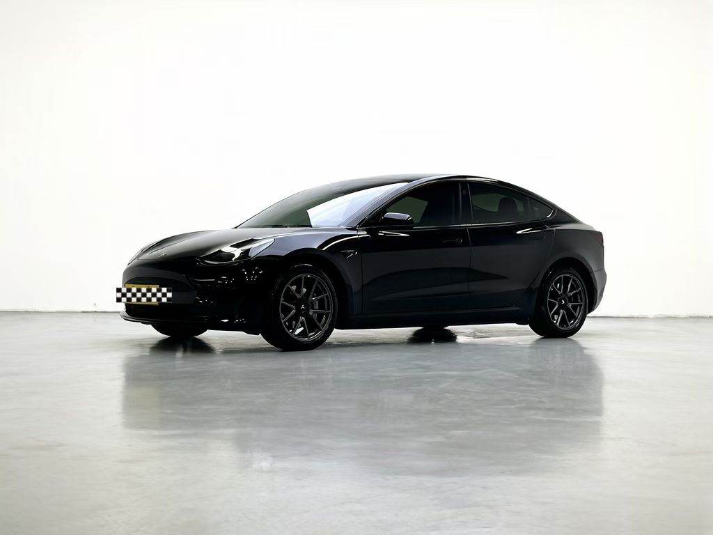 Tesla Model 3 2023 car image 