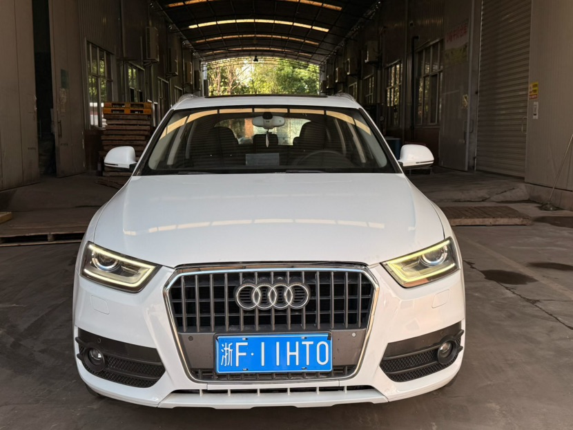Audi Q3 2014 #3 Audi Q3 2014 car image #3