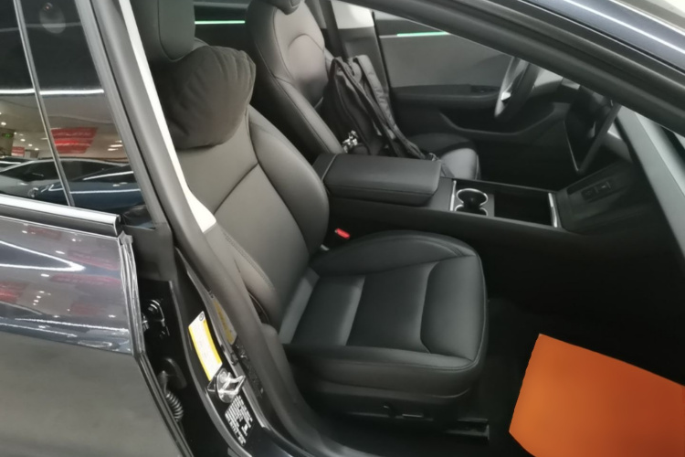 Tesla Model 3 2024 car image #24