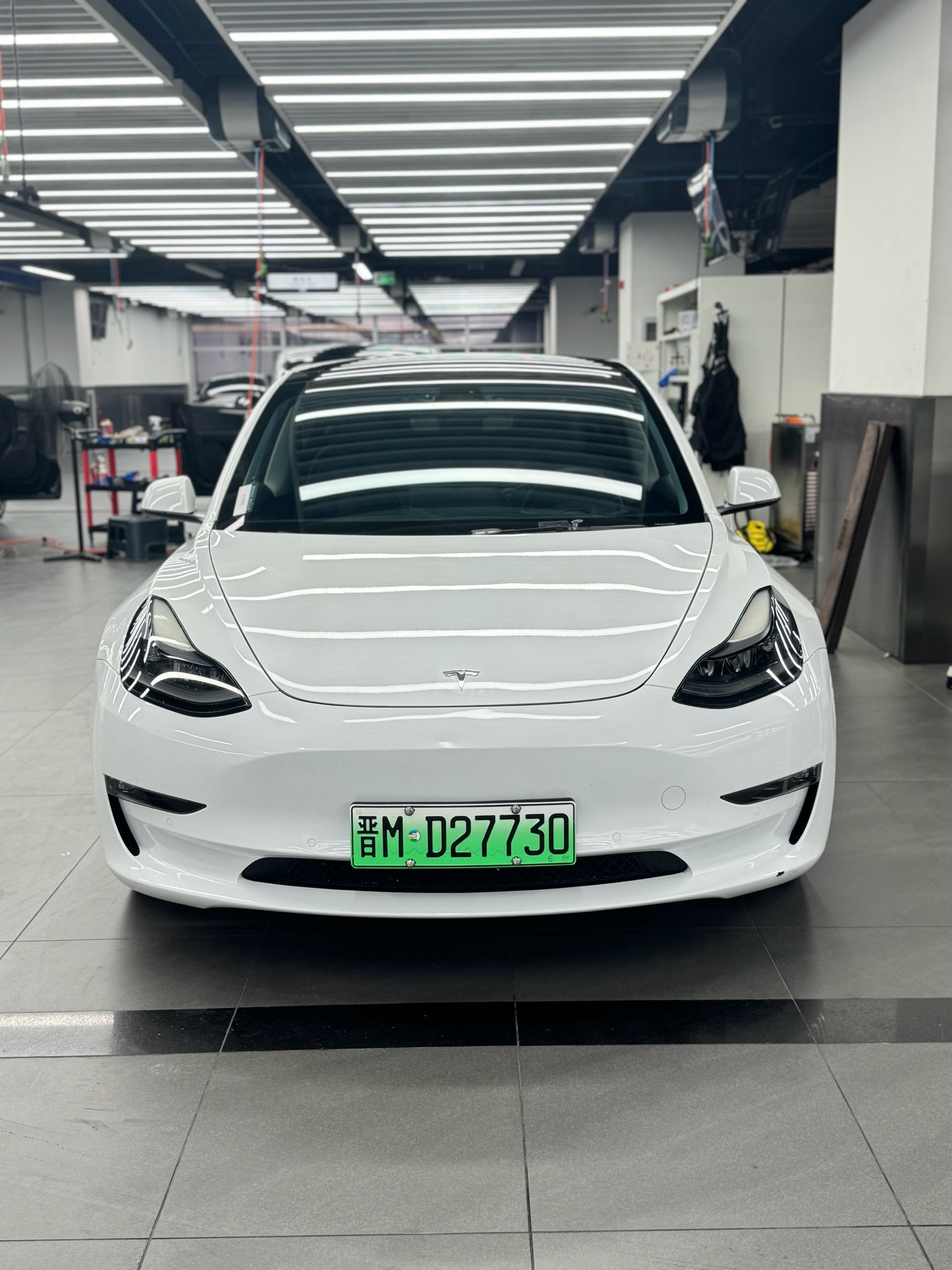 Tesla Model 3 2021 car image #2
