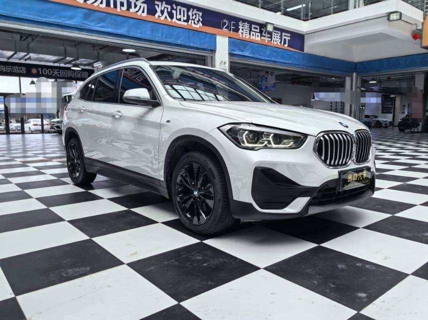 BMW X1 2022 car image #3