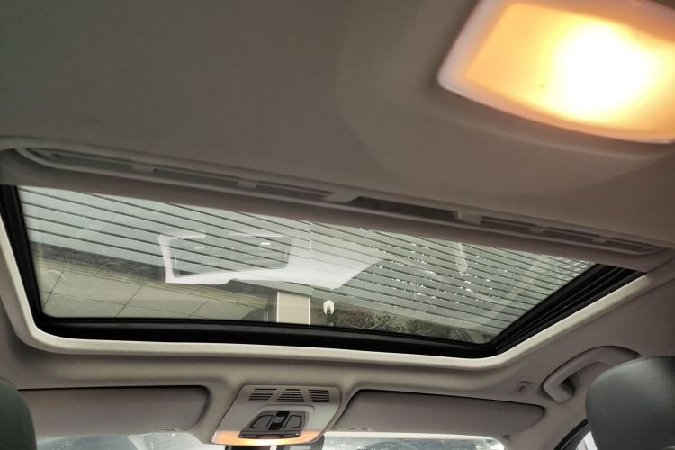 BMW 3 Series 2014 car image #18