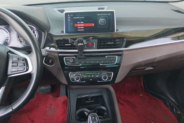 BMW X1 2020 car image #17