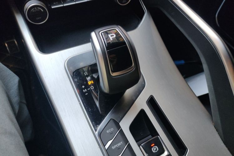 GEELY Coolray 2021 car image #14