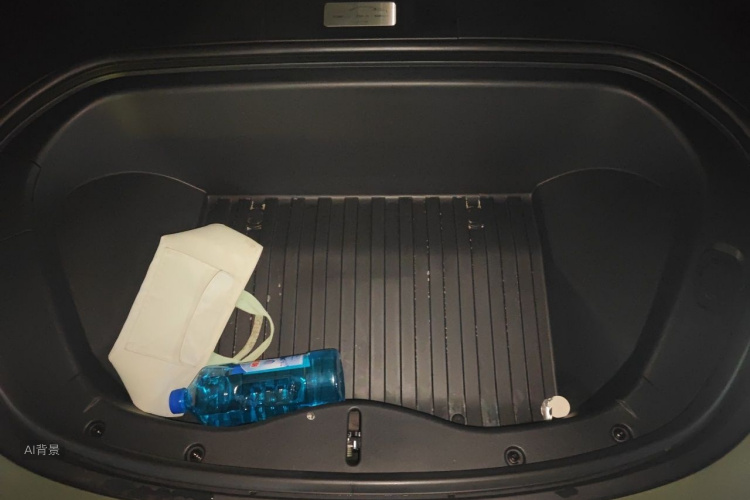 MI SU7 2025 immagine di auto #22