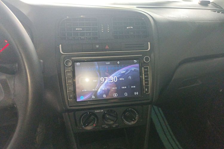 Volkswagen Polo 2016 imagem de carro #13