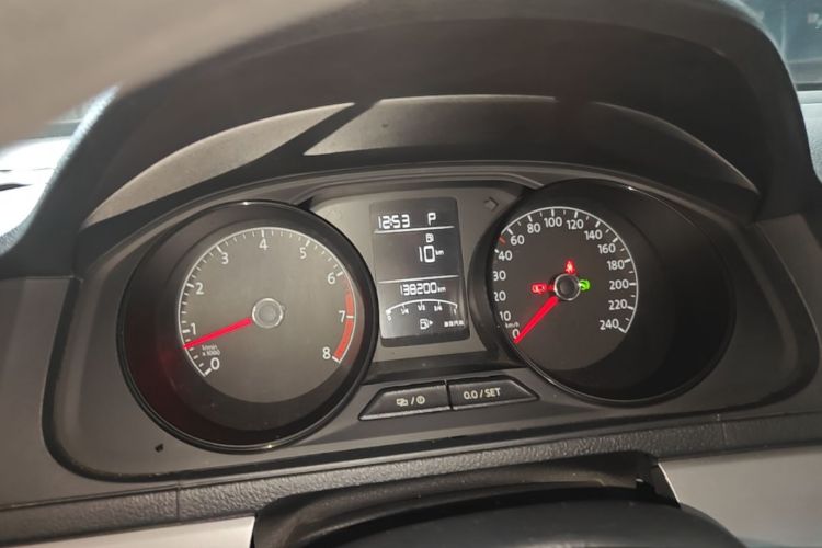 Volkswagen Lavida 2017 car image #16