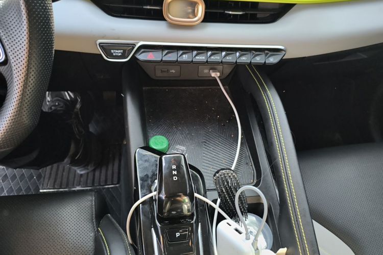 GEELY Coolray 2022 #14 GEELY Coolray 2022 imagen de coche #14