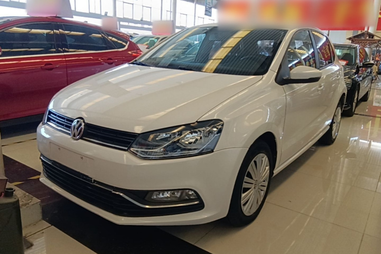 Volkswagen Polo 2018 car image #2
