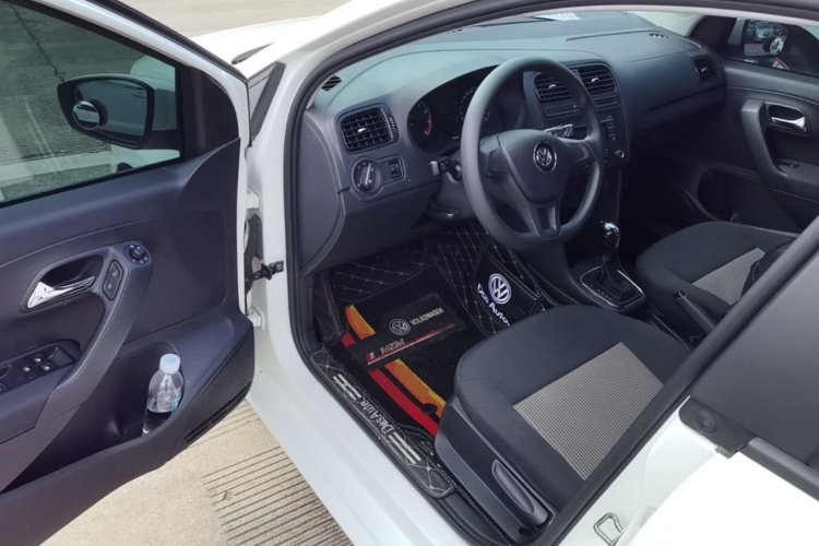 Volkswagen Polo 2016 #16 Volkswagen Polo 2016 car image #16