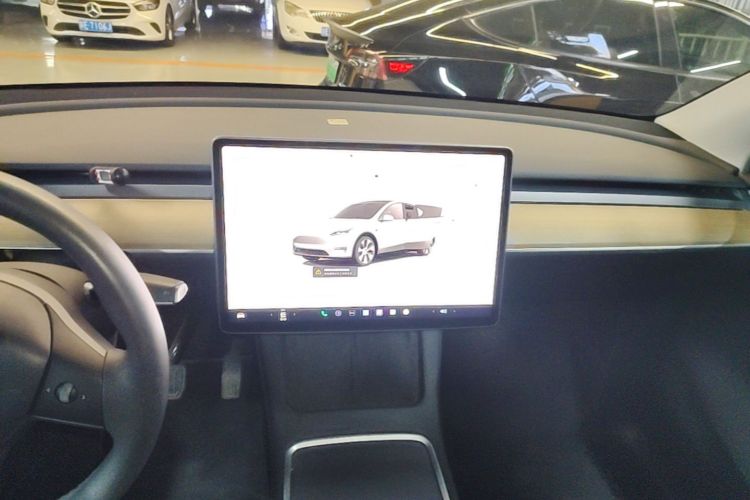 Tesla Model Y 2022 #19 Tesla Model Y 2022 car image #19