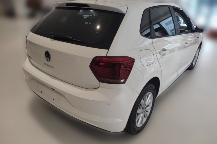 Volkswagen Polo 2022 car image #7