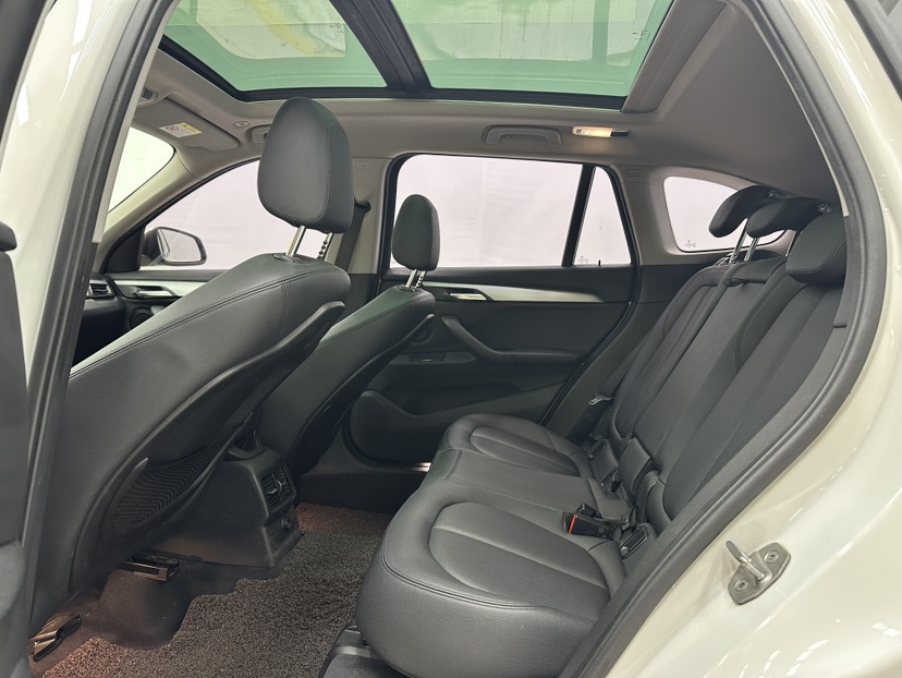 BMW X1 2018 #6 BMW X1 2018 car image #6