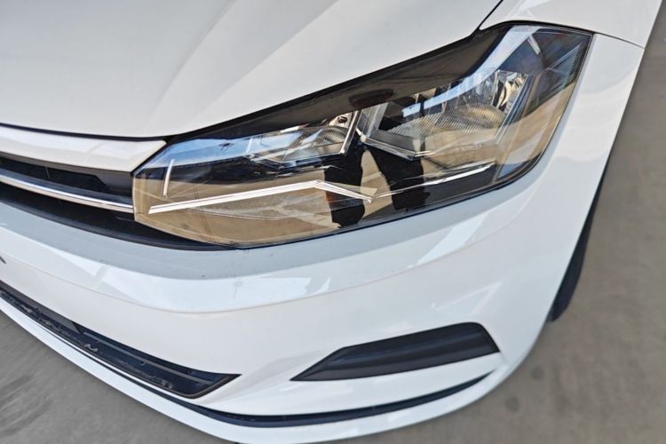 Volkswagen Polo 2020 car image #23
