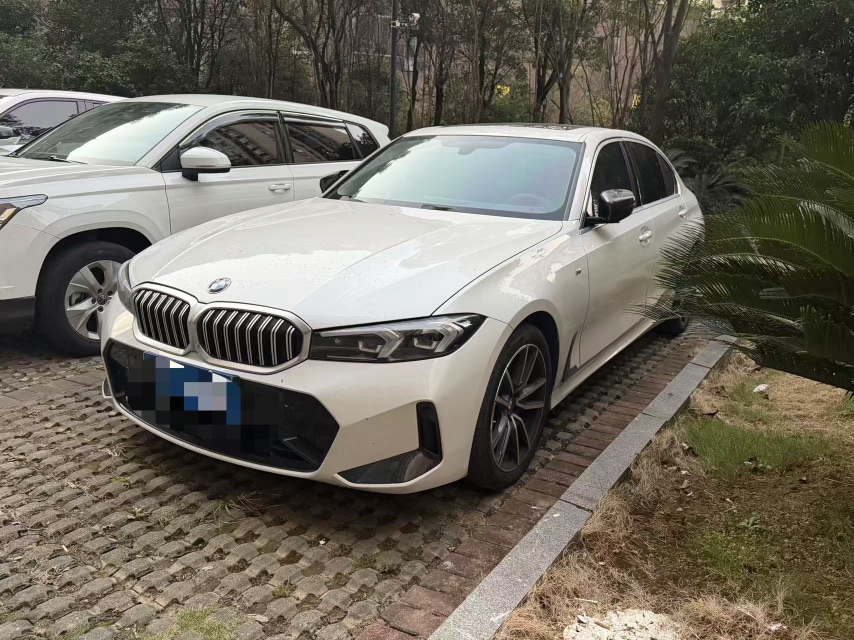 BMW 3 Series 2023 BMW 3 Series 2023 immagine di auto