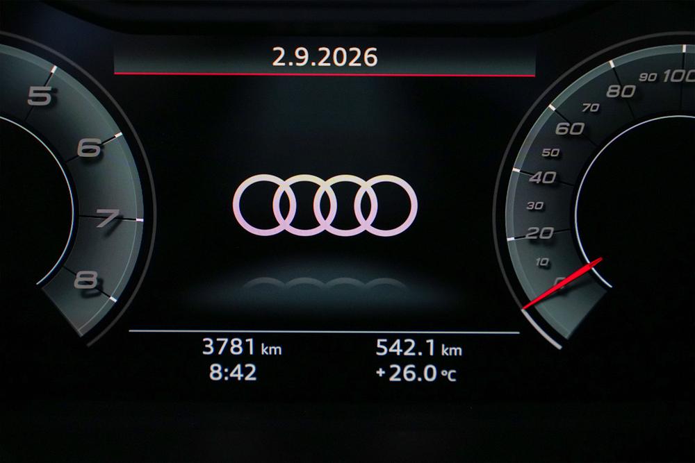 Audi Q3 2025 car image #10